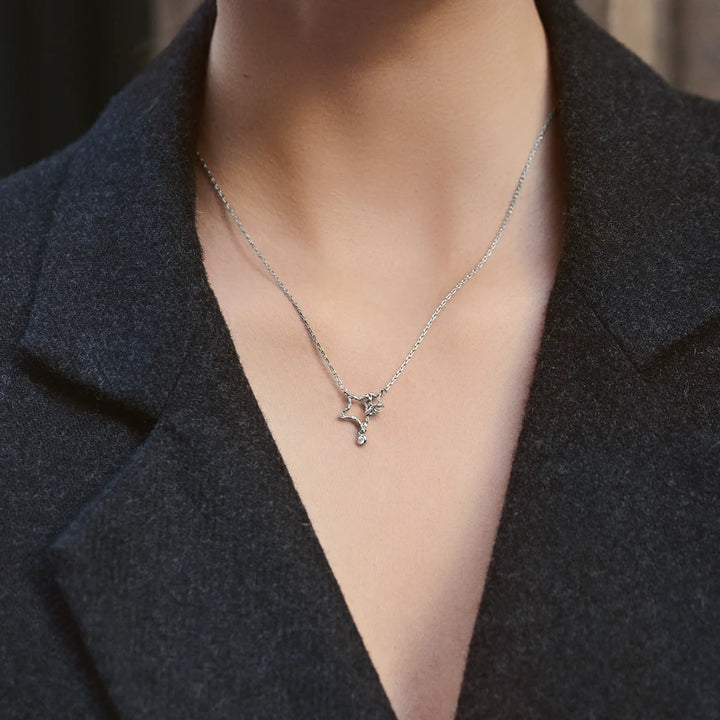 Maanesten Wilder Silverhalsband med Stjärnor & Vita Zirkoner 