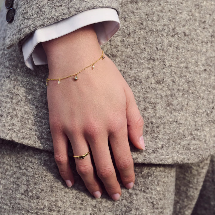 Maanesten Ravi Guldpläterat Armband m. Färskvattenspärlor – produktbild 2