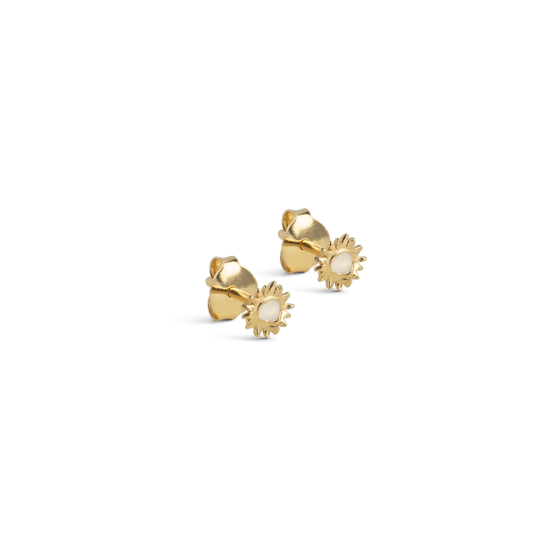Enamel Mini Sunshine Stud Daisy