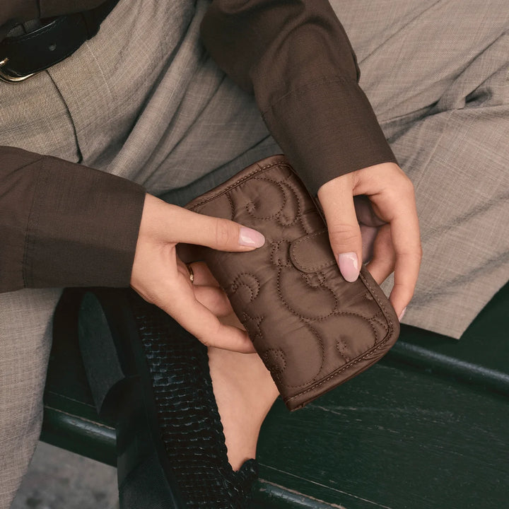 Maanesten Smykkeclutch Brown – Smyckespåse för resan – produktbild 2