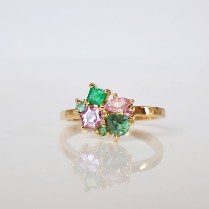 Anpé atelier varnaya ring 18kt guld anpassad