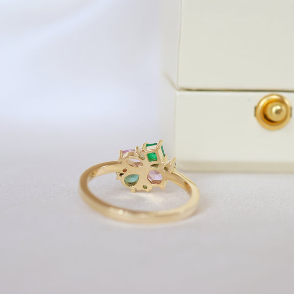 Anpé atelier varnaya ring 18kt guld anpassad