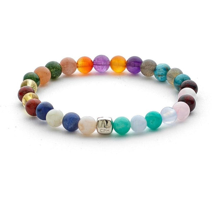 Alexander Lynggaard Armband Singapore 6mm med färgade pärlor och silverdetalj på vit bakgrund. Modell c20342-001
