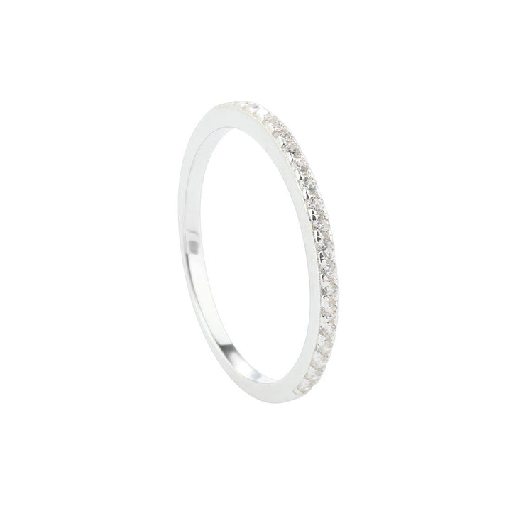 Aqua Dulce Darling Raya Ring Silver, slimmad silverring med blank yta och klara stenar. Modell 5983-5983-001-1