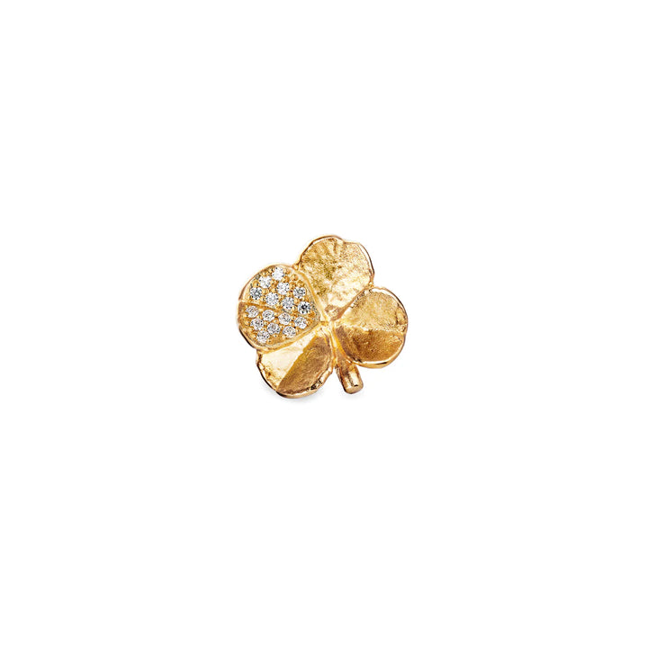 Flora Danica Clover Pin Pave Gilt visar en guldpläterad klöverbrosch med klara stenar, modell 907-flc-pi-g-pave-1.