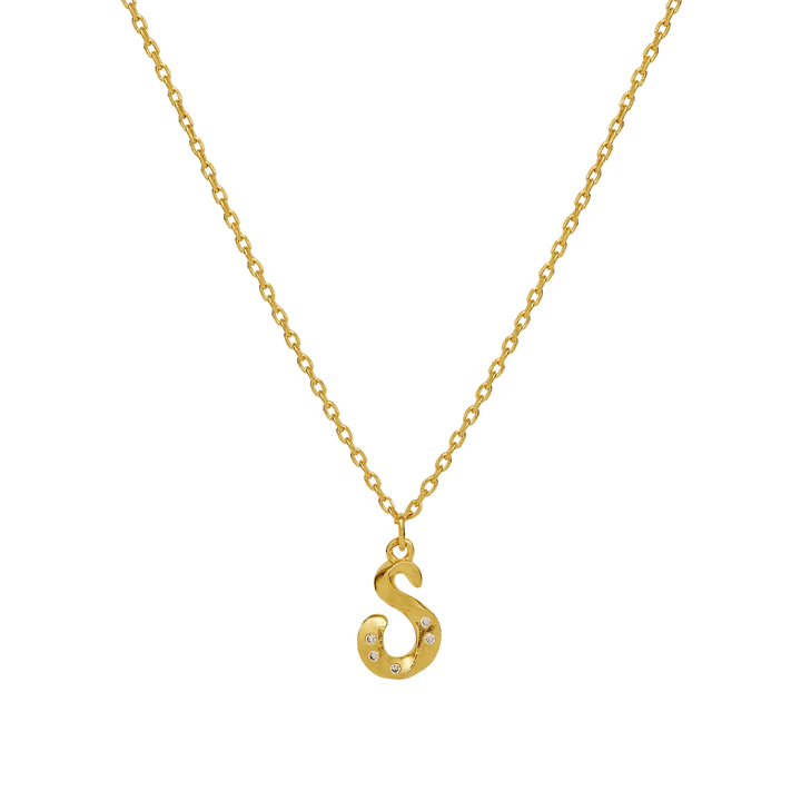 maanesten-alphabet-letter-halskaede-forgyldt-bogstavs-vedhaeng-a-z med forgyldt kæde og bogstav S vedhæng med små sten, Model 2744a-018-18