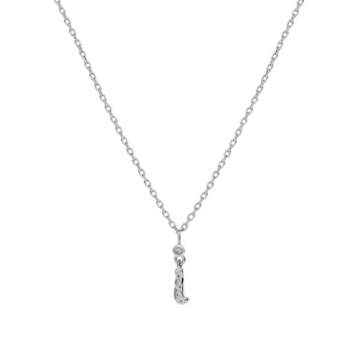maanesten alphabet letter halskaede sølv bogstavs vedhaeng a-z viser en fin sølvhalskæde med bogstavvedhæng. Model 2744c-009-11