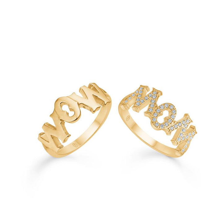 Mads Z 14kt MomWow ring i ljust guld och guld med stenar, två varianter sett framifrån. Modell 1540097-001
