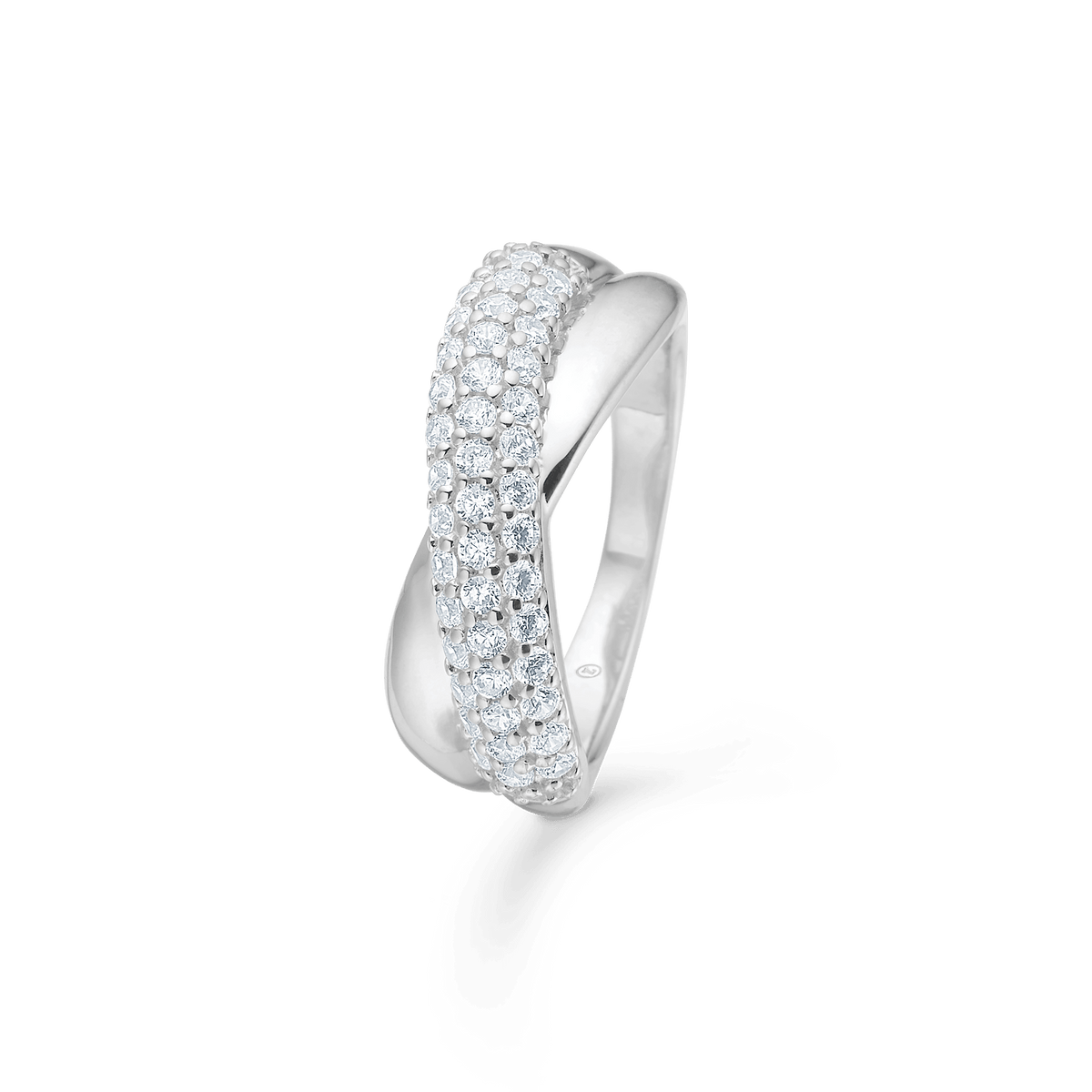 Mads Z Celia Solv Ring med Zirconia visar en elegant silverring med blanka zirconia. Modell 3147009-001.