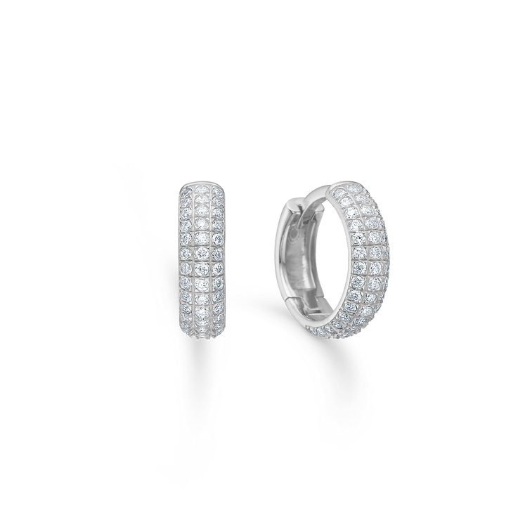 Mads Z Lunette 11mm silvercreoler med blank yta och klara topasstenar, Modell 2116135-1.