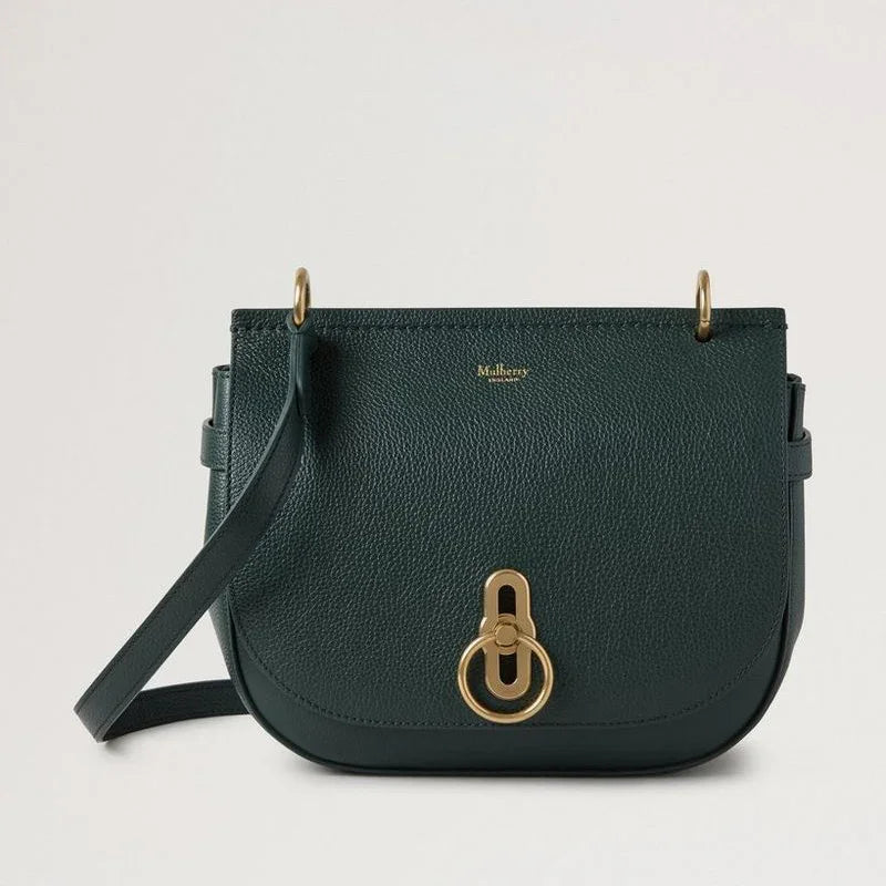 Mulberry Amberley Satchel Small Classic Grain Mulberry Grön visar en liten grön axelväska i läder med ett gyllene lås. Modell hh9799205q633
