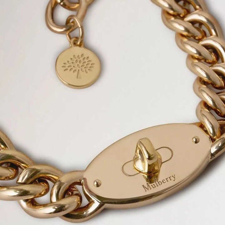 Mulberry Bayswater Chunky Chain Necklace visar en närbild av halsband i guldfärgad metall, modell qn2355000p140.