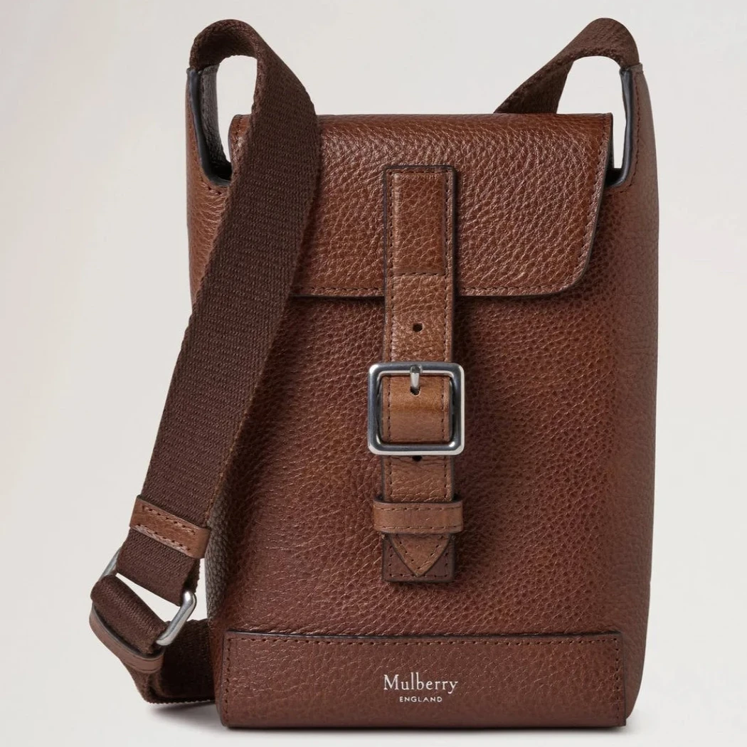 Mulberry Chiltern Phone Pouch ek naturligt vegetabiliskt garvat läder med justerbar rem, modell RL8823275G110