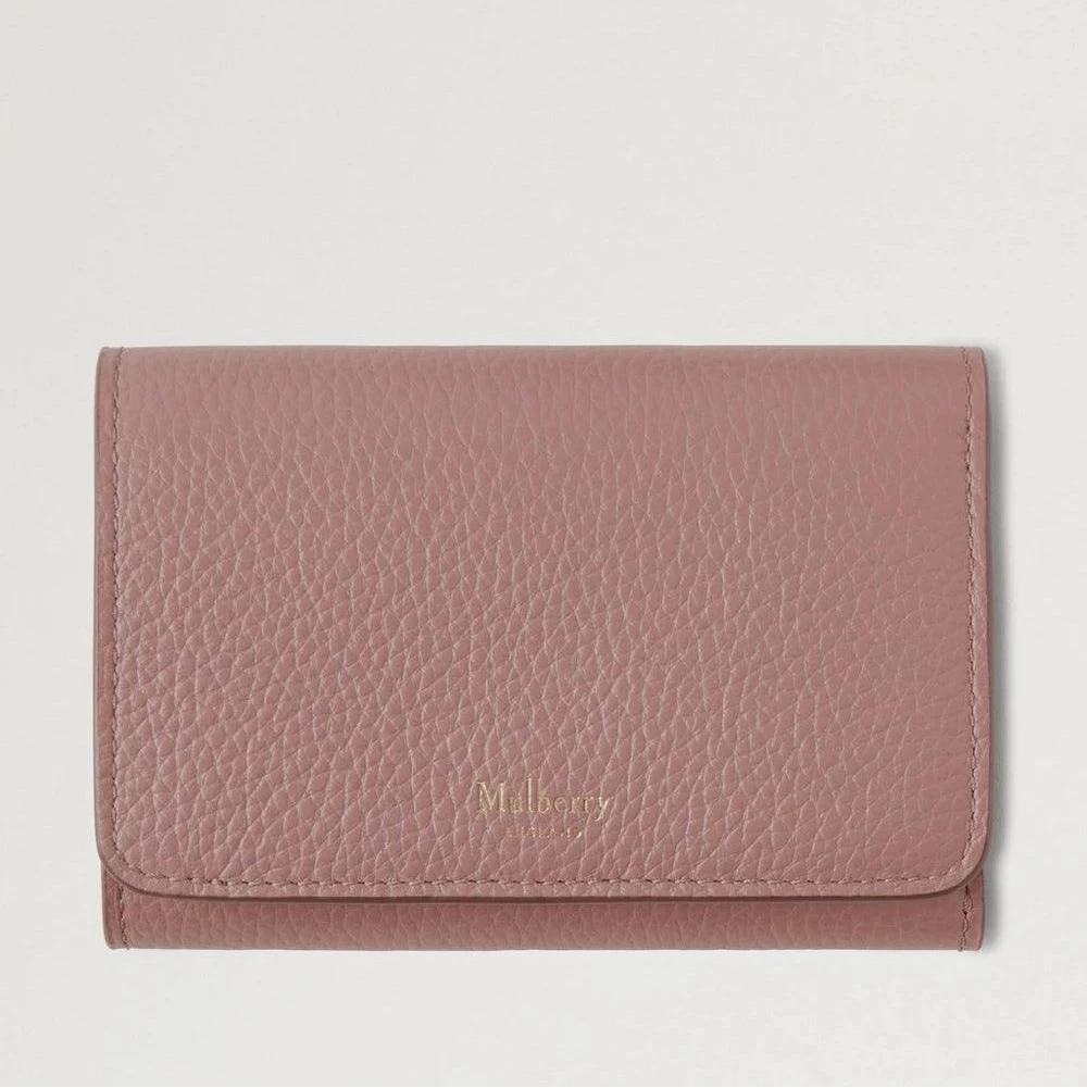 Mulberry Continental Trifold Wallet höstros i rosa läder, elegant frontdesign. Modell RL6824205J997