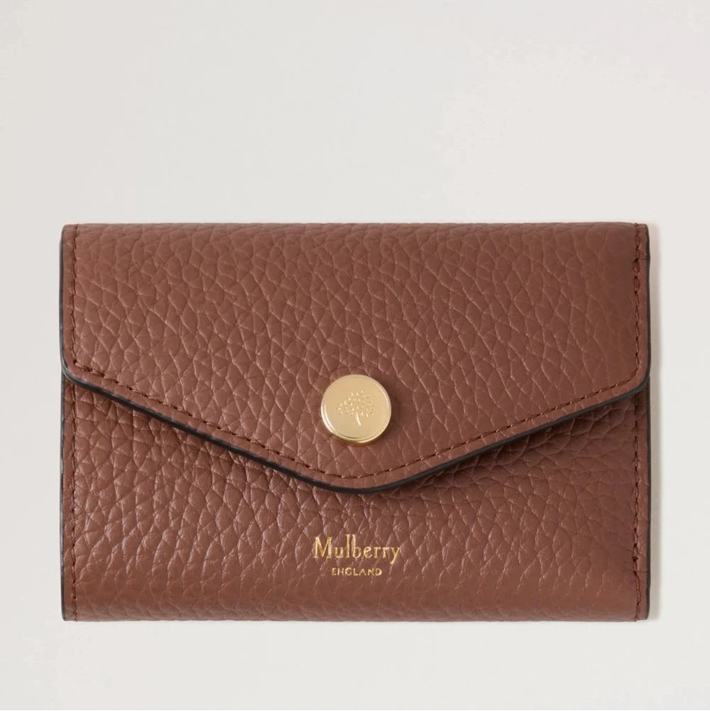 Mulberry Vikt flerkortsplånbok Bright Oak i präglat brunt läder med gyllene knappstängning och logotyp, modell RL6660736G222