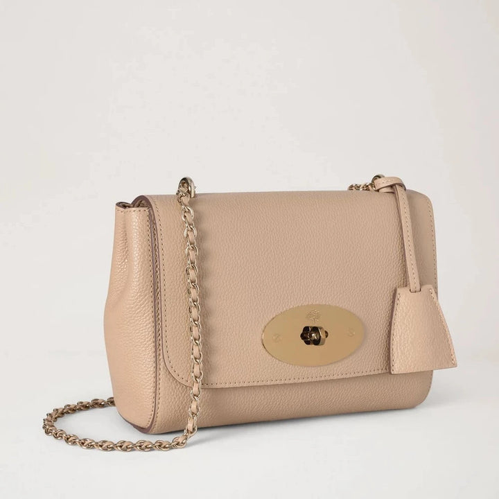 Mulberry Lily Crumpet Small Classic Grain, ljus beige crossbody-väska i läder med kedjerem. Modell HH3291205W577