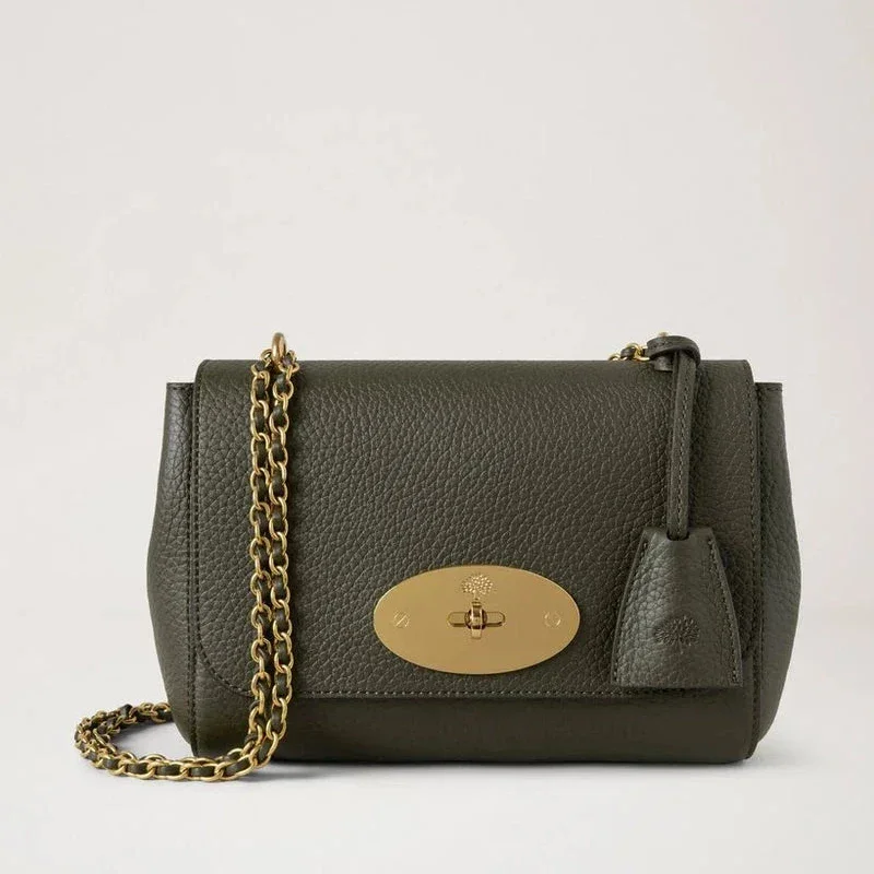 Mulberry Lily Heavy Grain Juniper Green axelväska i mörkgrönt läder med guldkedja. Modell HH6950736Q749