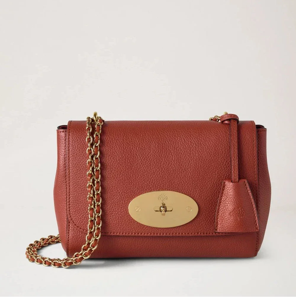 Mulberry Lily Liten Classic Grain rostfärgad läderväska med gyllene kedjerem, modell HH3291205L190.