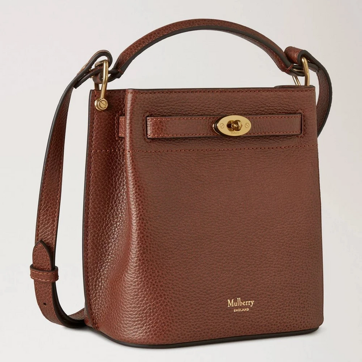 Mulberry Mini Islington Bucket Oak Two Tone Small Classic Grain visar en brun läderväska med gulddetaljer, modell RL8854552G110.