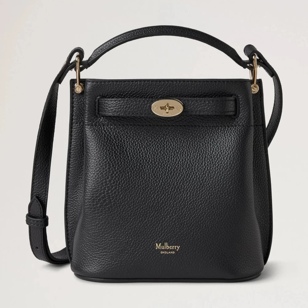 Mulberry Mini Islington Bucket Small Classic Grain Black, elegant axelväska i svart läder med guldspänne. Modell rl8803205a100