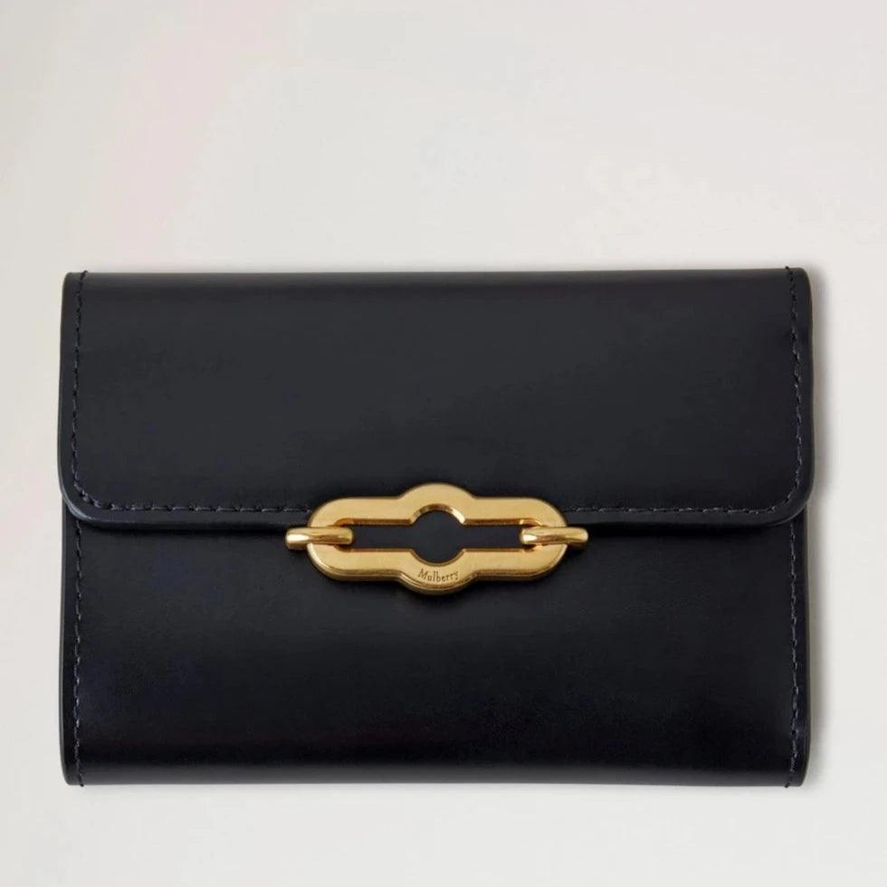 Mulberry Pimlico Compact Wallet, svart super lux kalvskinn med gyllene spänne, modell RL8071603A100.