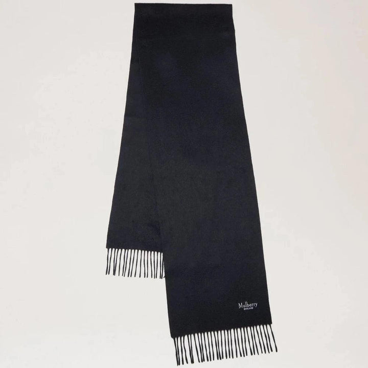 Mulberry svart kashmirscarf 30x195, elegant design med fransar och synlig logga. Modell VS4460885A100