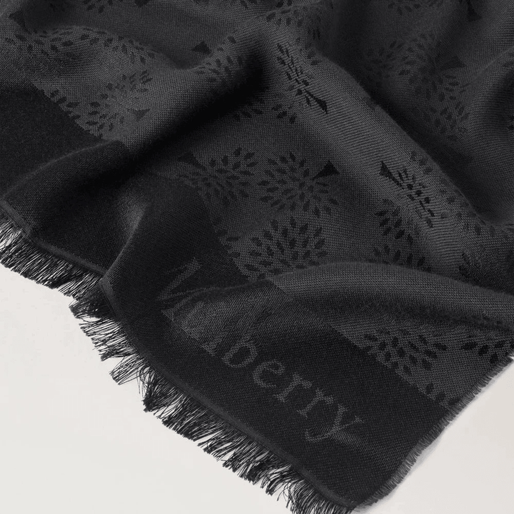 Mulberry Träd rektangulär halsduk Svart bomullssilkeblandning med vävt mönster och lugg, modell VS4638708A100