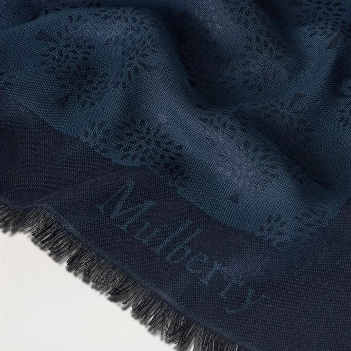 Mulberry Tree Square Night Sky Cotton Silk Blend halsduk i mörkblått med fransar, modell VS4639709U888-3