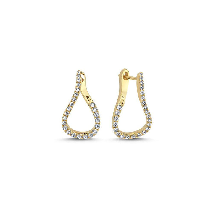 Nuran 14kt Valentina Diamond Stud örhängen med. 0,55 ct WSI visar upp eleganta droppformade örhängen i guld med gnistrande diamanter. Modell O2460-055-RG.