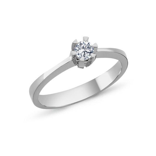 Nuran Star Ring 14kt vitguld 0.03ct W/SI sett i närbild med rund diamant i elegant enkel stil. Modell l1964-003hg-001