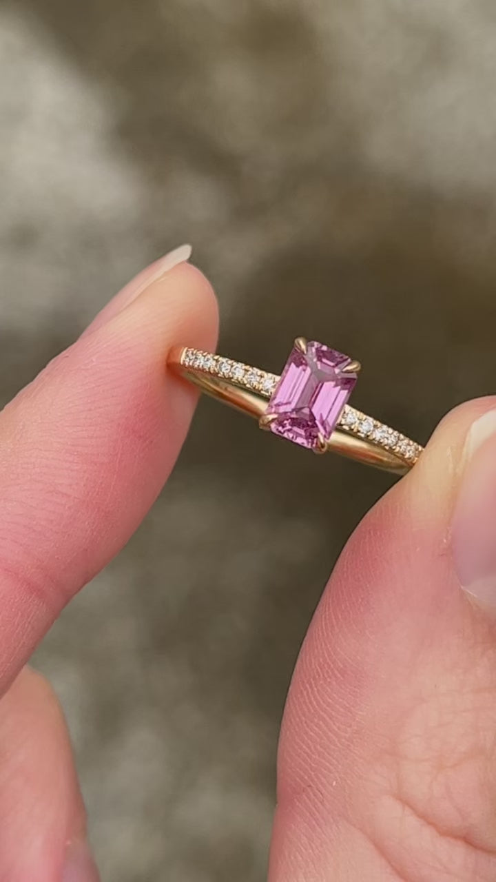 Anpé atelier skräddarsydd ringrosa safir