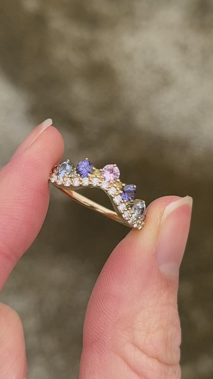 Anpé Atelier Josephine Ring med pastell safirer