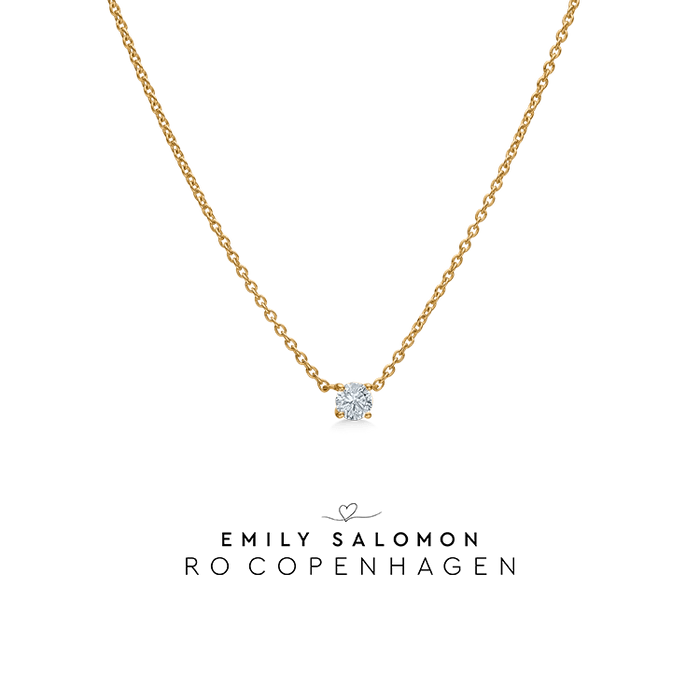 RO Copenhagen Floating Diamond 0,10 Emily Salomon halsband i guld med enkel diamant, modell N110Y102-001.