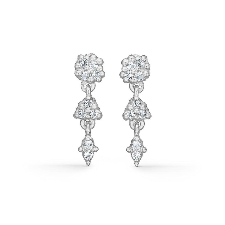 studio-z cluster silverörhängen med zirkoner, elegant hängande design i silver med klara stenar, modell 7117844-1