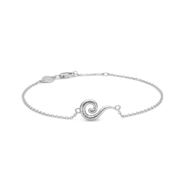 Studio Z Curiosity Silverarmband med elegant spiralhänge i silver på vit bakgrund. Modell 7150870-1