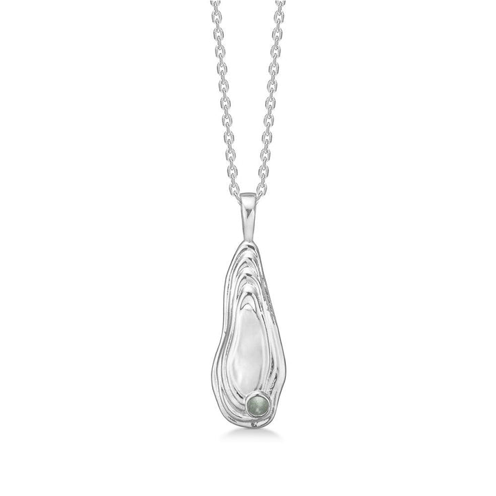 Studio Z Shell-halsband med silverkedja och unik hängsmycke i blank metall, grön sten, modell 7127828-1