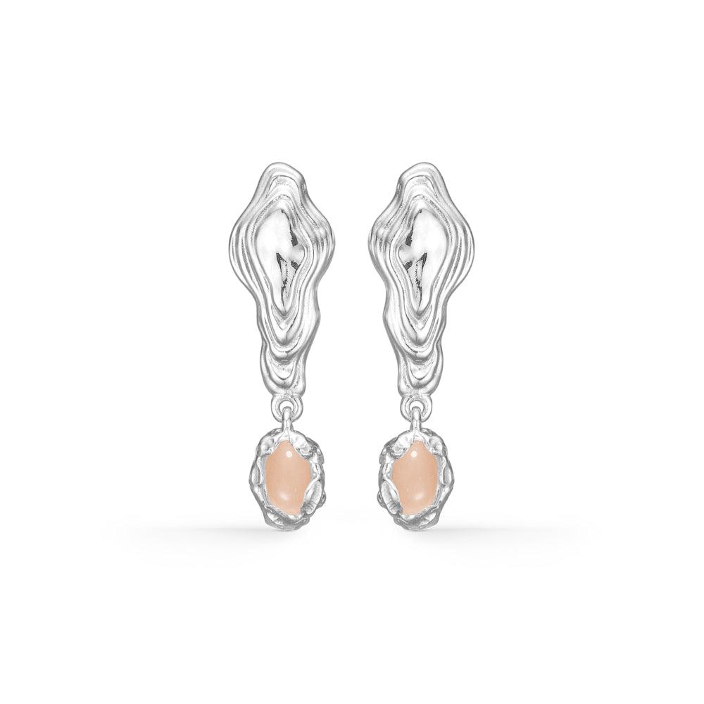 Studio Z Shell Solv Örhängen med rosa zirkoner, unika organiska former i blankt silver, Modell 7117859-1.