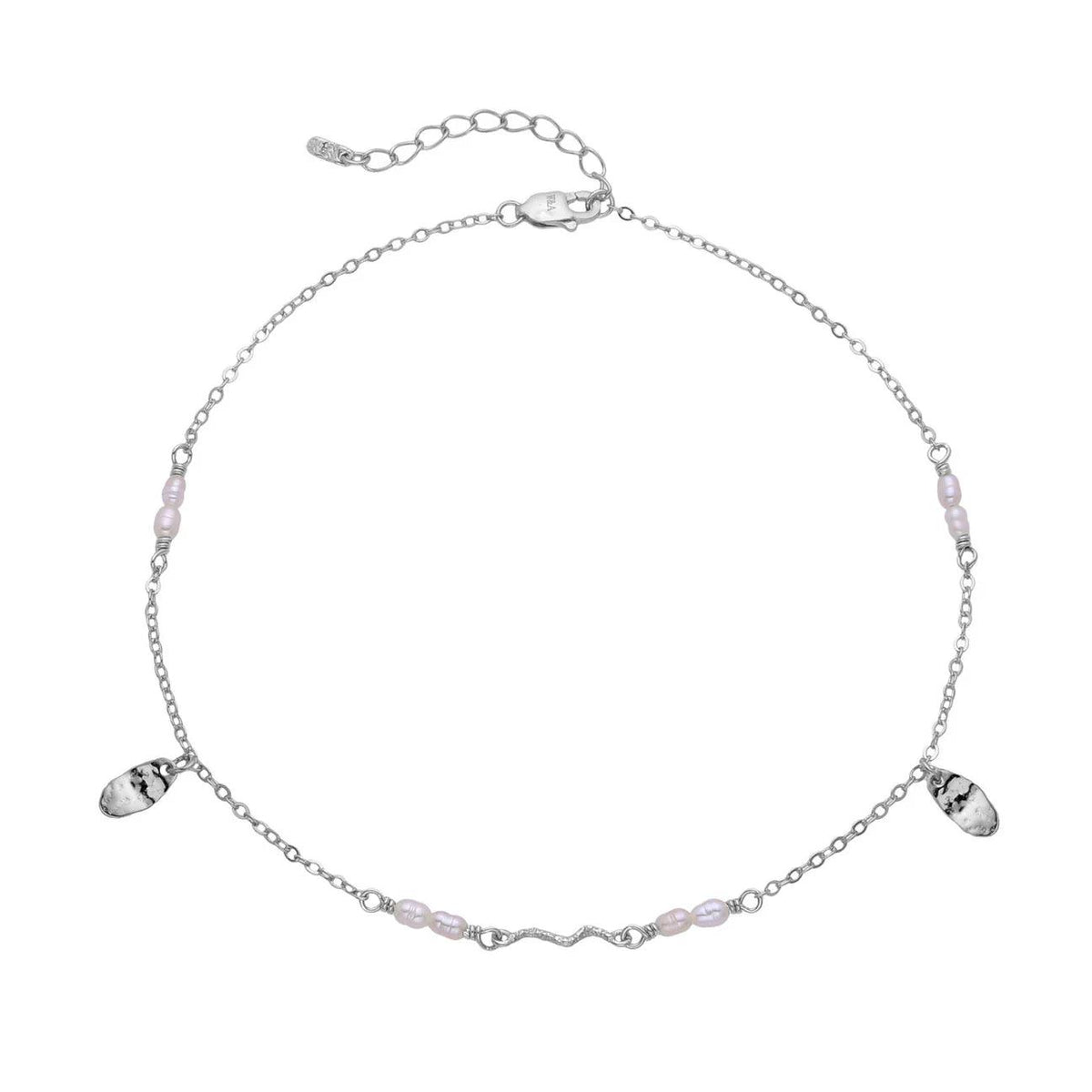 Wioga Sabbie Anklet Silver med sötvattenspärlor, delikat silver anklet med vita pärlor och stenar. Modell A-8637-S-1