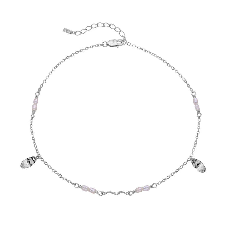 Wioga Sabbie Anklet Silver med sötvattenspärlor, delikat silver anklet med vita pärlor och stenar. Modell A-8637-S-1