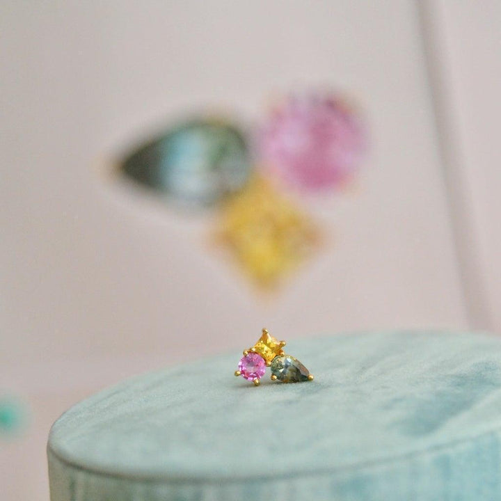 Anpé Atelier Unika Varnaya Ørestik med Safir - Øreringe - 23-Customized