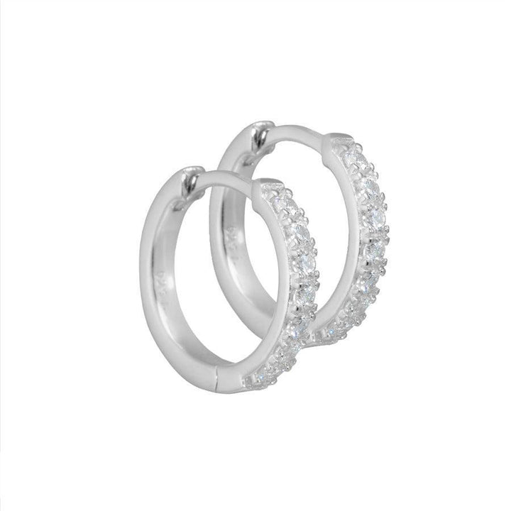 Aqua Dulce Darling silverörhängen 15 mm, runda bågar med klara stenar, blank finish. Modell 2290-2290-1