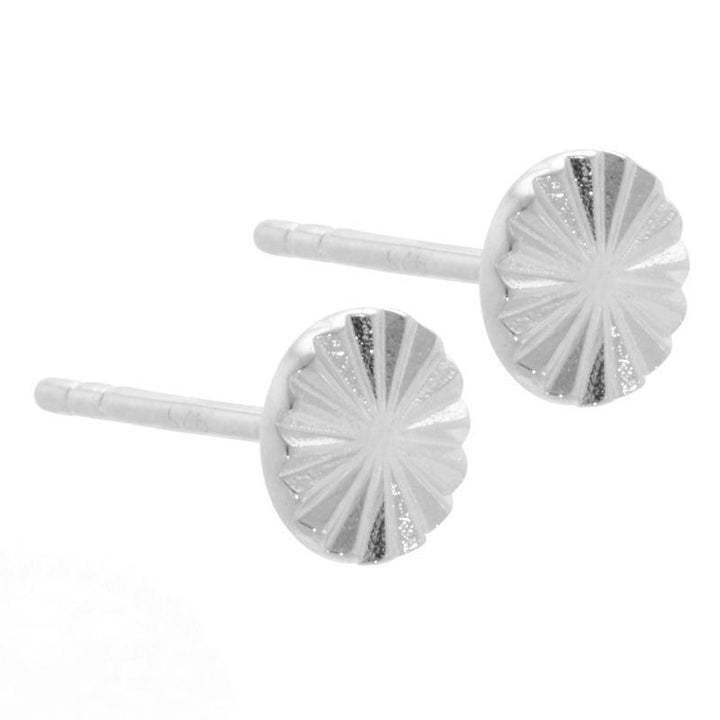 Aqua Dulce Line Coin örhängen i silver med räfflad, rund yta. Modell 4118-4118-1.