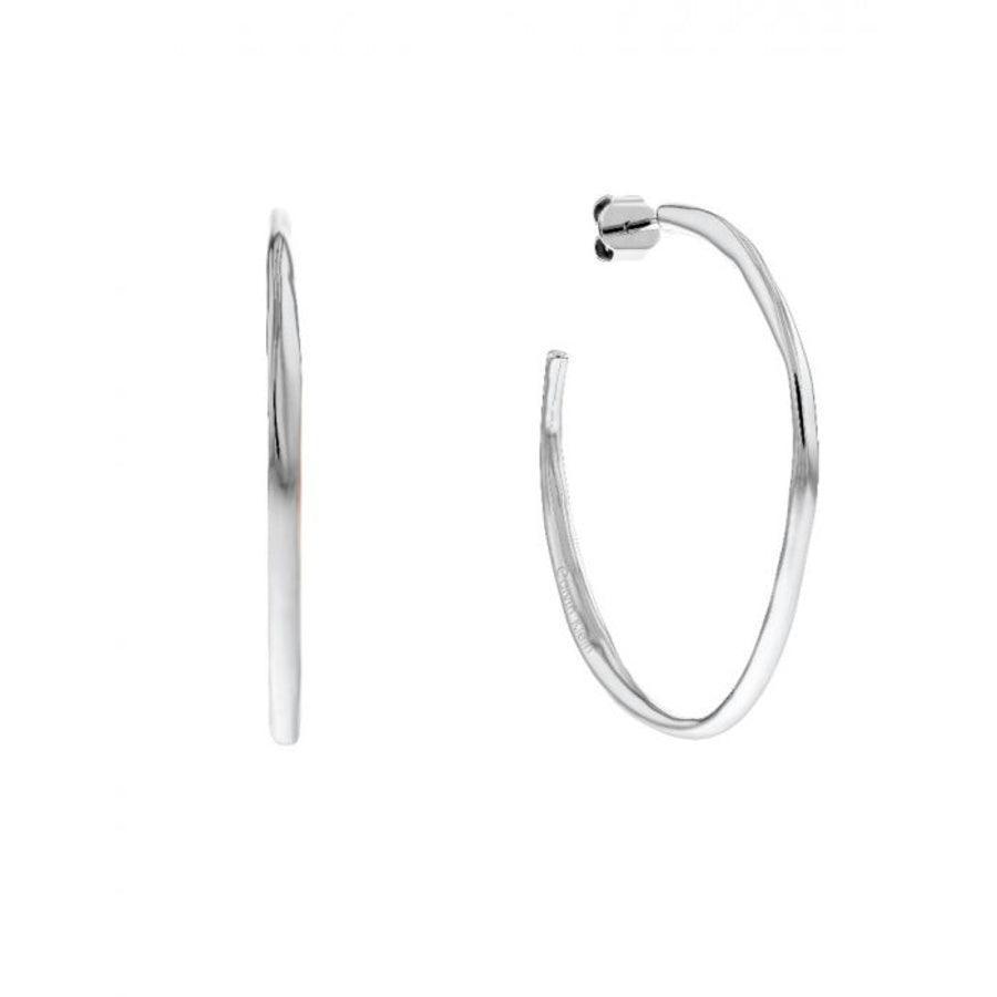 Calvin Klein Molten Pebble Earring STEEL visar ett elegant kreolörhänge i polerat stål, modell 35000113-35000113