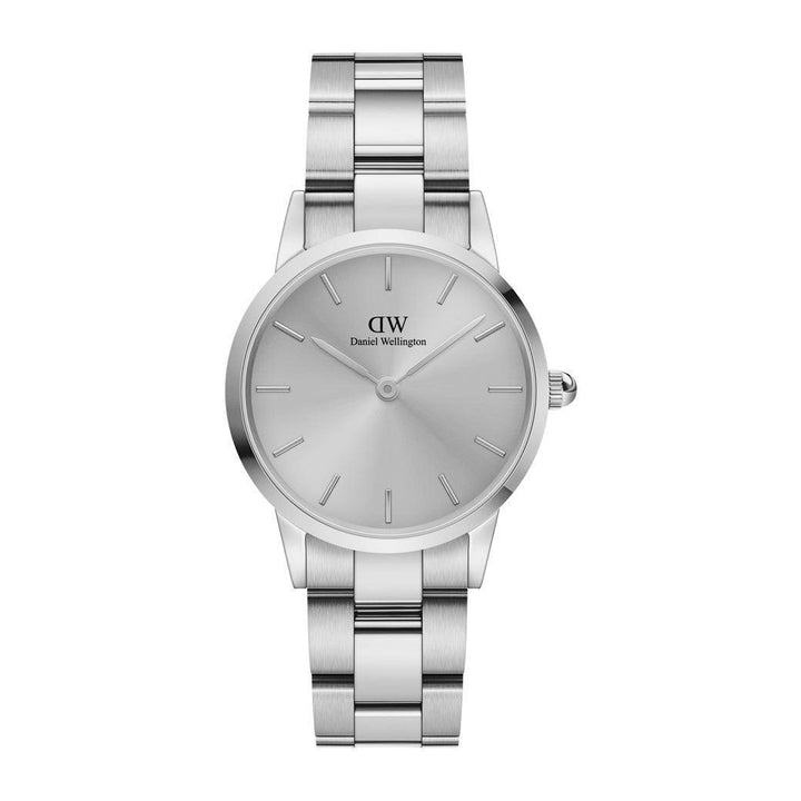 Daniel Wellington Iconic Link Unitone 28mm visar en elegant silverklocka med boett och armband i polerat stål. Modell DW00100402