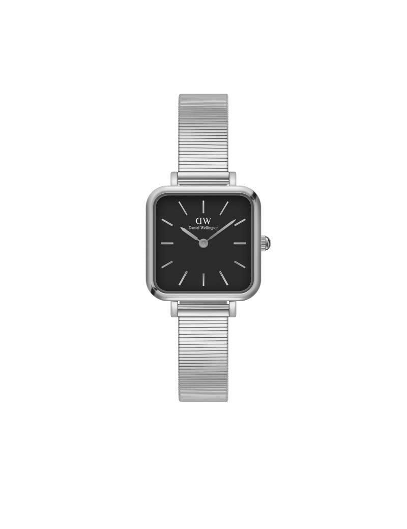Daniel Wellington Quadro Studio Silver visar upp en elegant silverklocka med svart fyrkantig urtavla och meshband. Modell DW00100522.