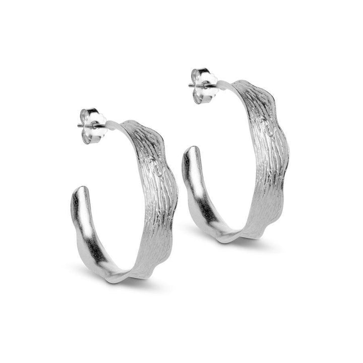 enamel-ane-stora-bågar e288sm, silverbågar med vågig strukturerad yta, modell e288sm-1