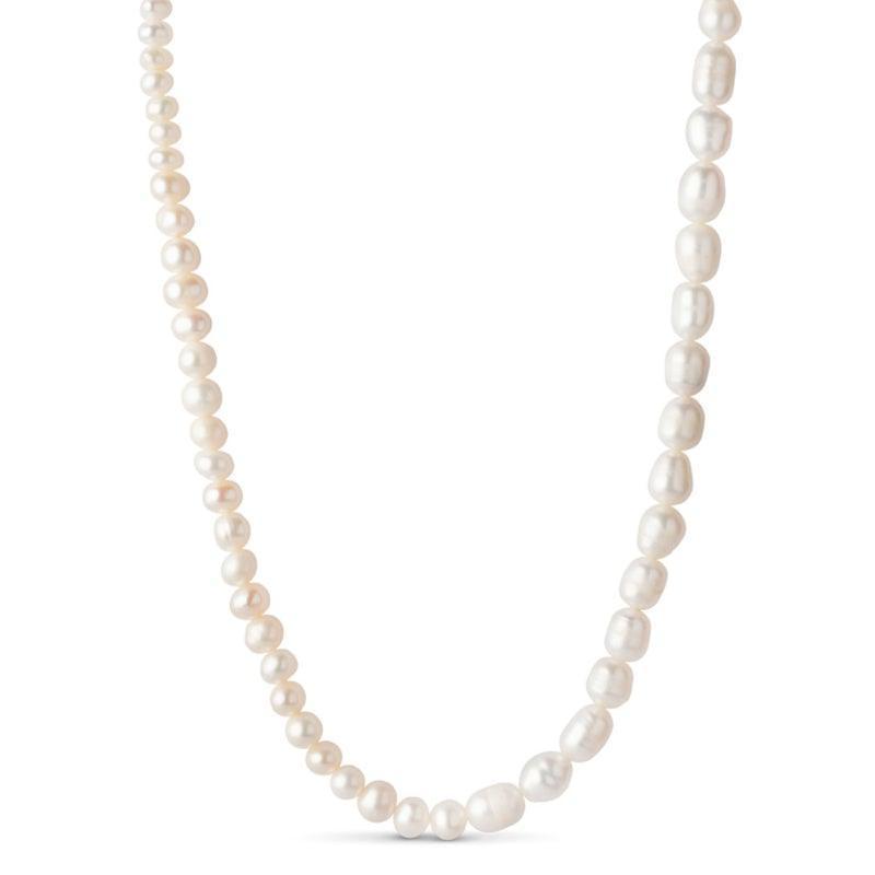 enamel pärlhalsband visat i närbild med vita sötvattenspärlor, elegant och klassisk stil. Modell N67G-N67G-1