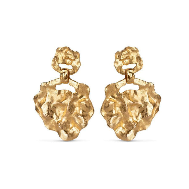 enamel blåsigt stora örhängen med en strukturerad, organisk form i gyllene metall, modell E291GM-E291GM-1