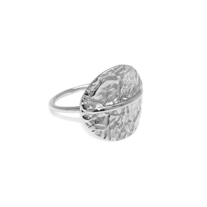 Hultquist Copenhagen Cora Silver Ring med oval, hamrad yta. Modell S04001S-001