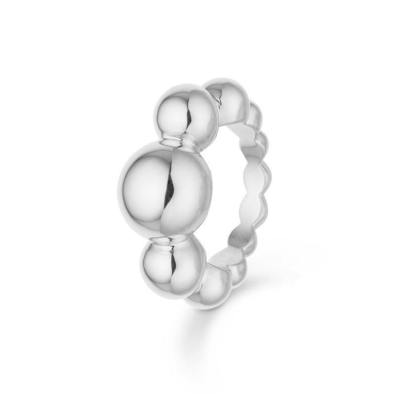 Mads Z Silver Biggest Ball Ring med blank, kulformad design i silver. Modell 2140077-001